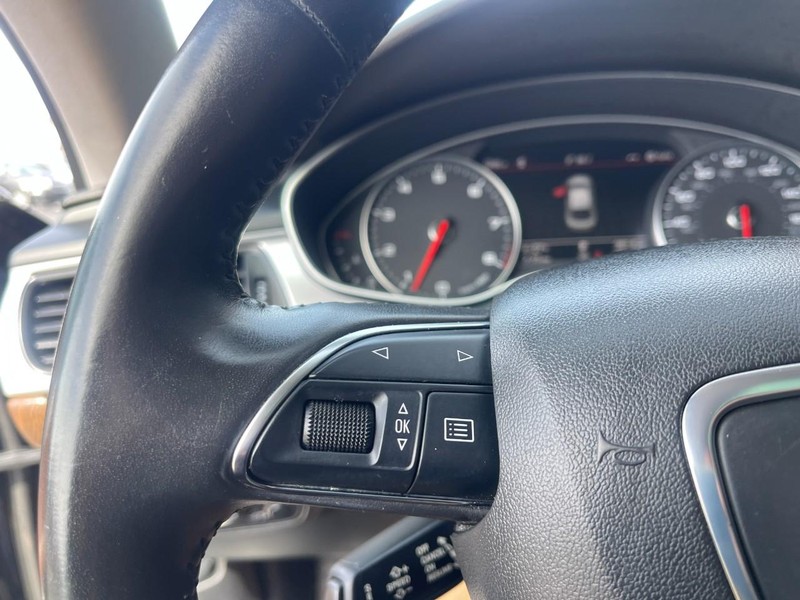 Audi A7 Vehicle Full-screen Gallery Image 23