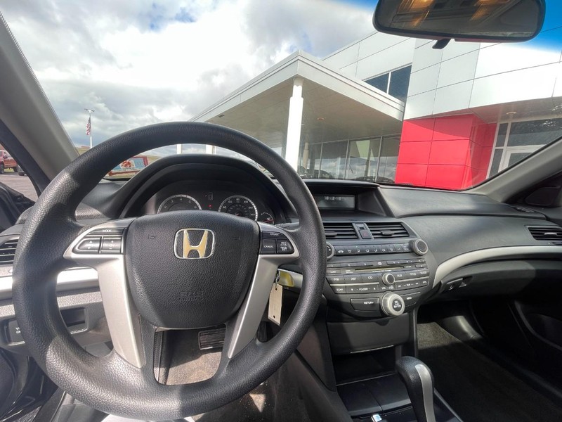 Honda Accord Sedan Vehicle Image 04