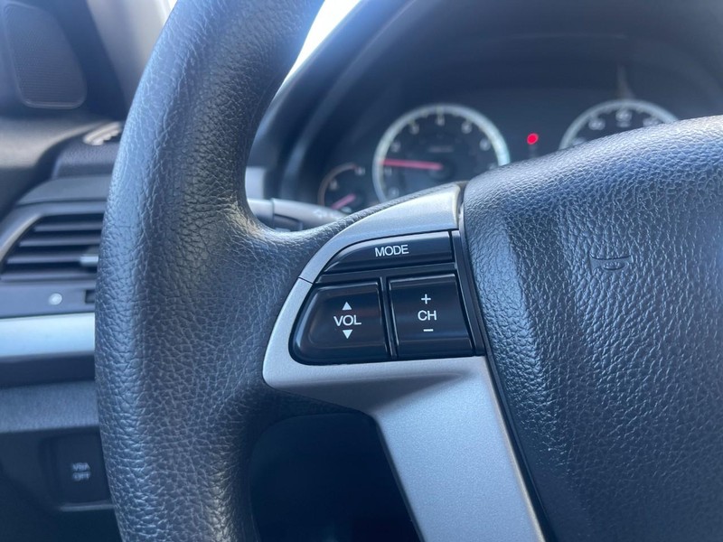 Honda Accord Sedan Vehicle Image 22