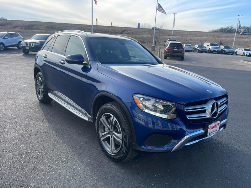 Mercedes-Benz GLC Vehicle Image 02