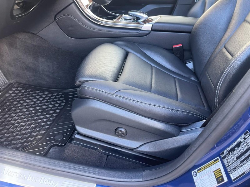 Mercedes-Benz GLC Vehicle Image 23