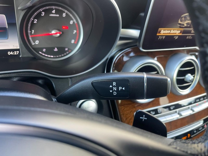 Mercedes-Benz GLC Vehicle Image 32