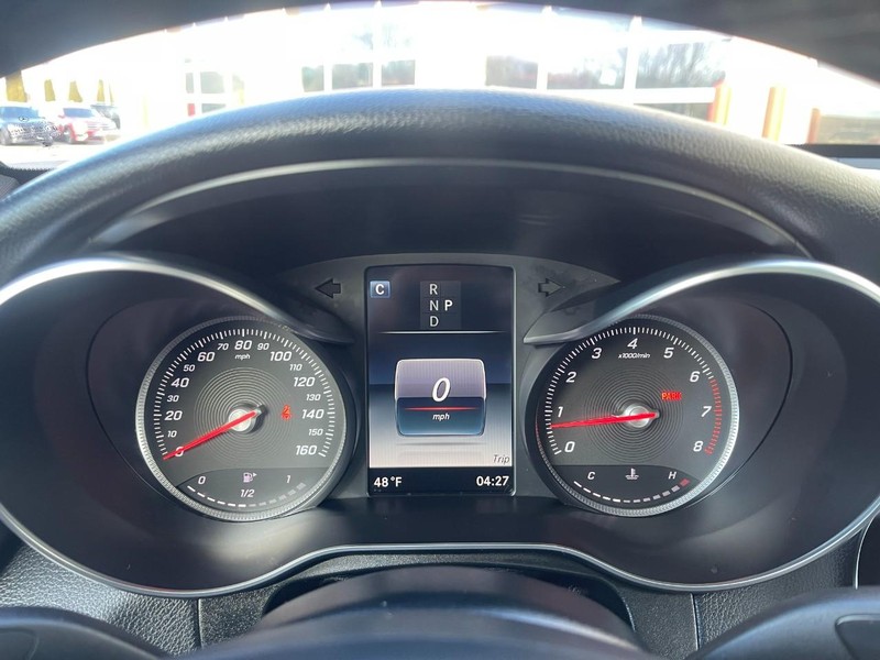 Mercedes-Benz GLC Vehicle Image 33