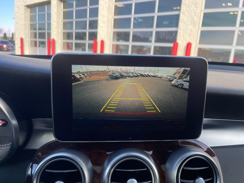Mercedes-Benz GLC Vehicle Image 37
