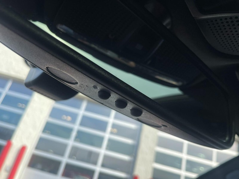 Mercedes-Benz GLC Vehicle Image 38