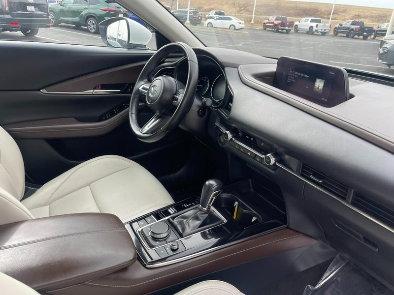 Mazda CX-30 Vehicle Image 09