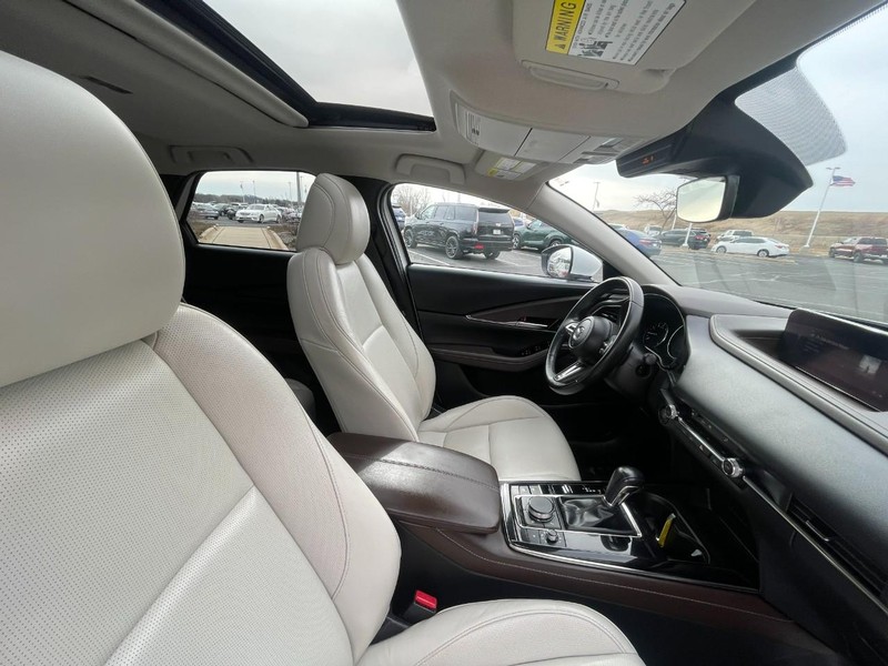 Mazda CX-30 Vehicle Image 11