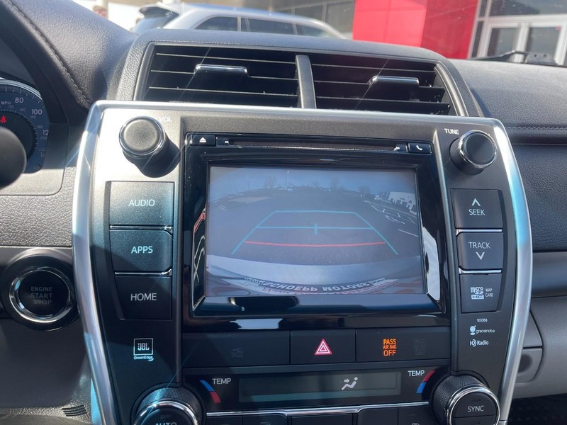 Toyota Camry Vehicle Image 31