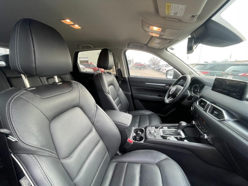 Mazda CX-5 Vehicle Image 03