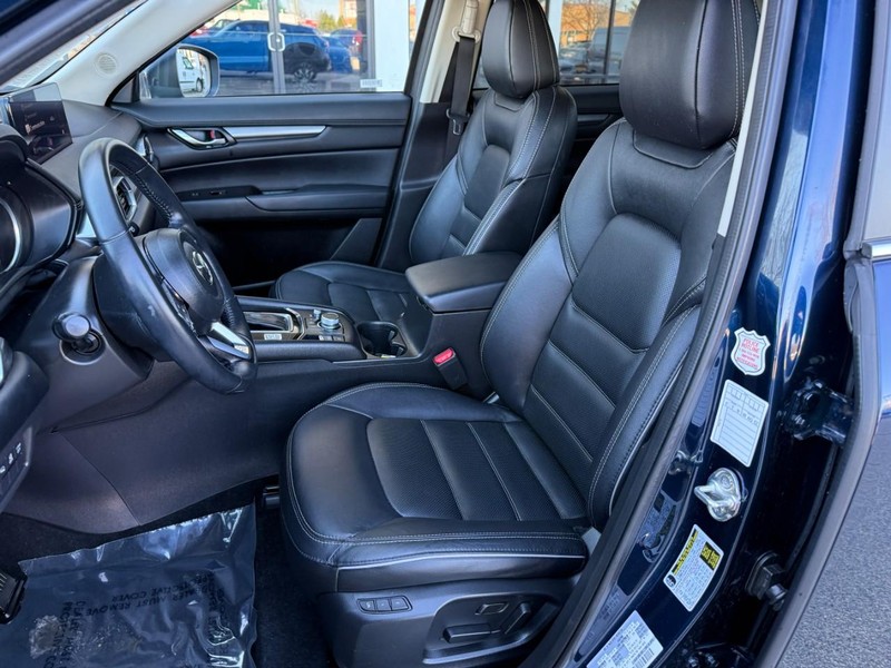 Mazda CX-5 Vehicle Image 09