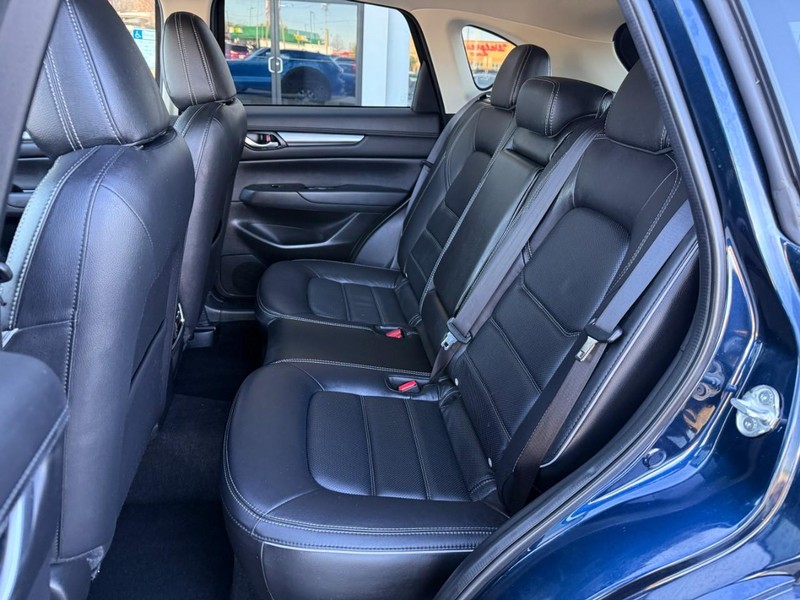 Mazda CX-5 Vehicle Image 11