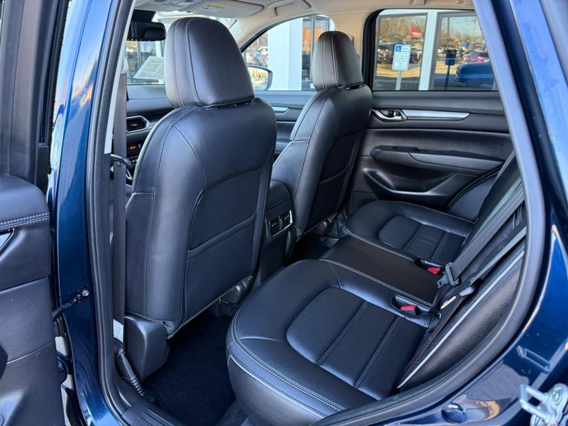 Mazda CX-5 Vehicle Image 12