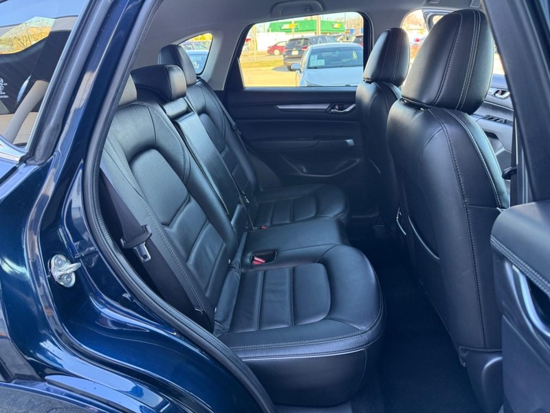 Mazda CX-5 Vehicle Image 15