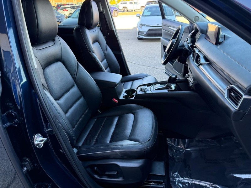 Mazda CX-5 Vehicle Image 17