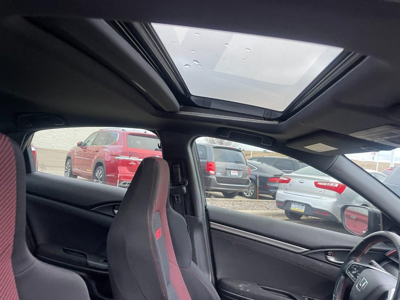 Honda Civic Si Sedan Vehicle Image 03