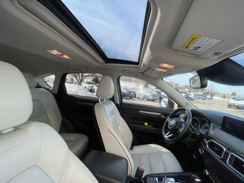 Mazda CX-5 Vehicle Image 10