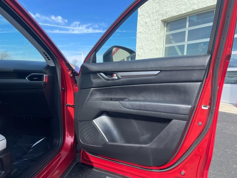 Mazda CX-5 Vehicle Image 13