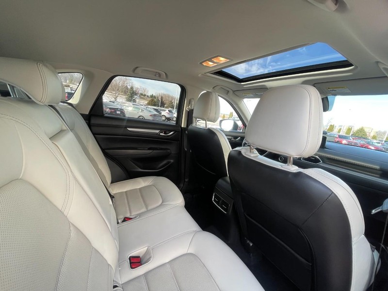 Mazda CX-5 Vehicle Image 15