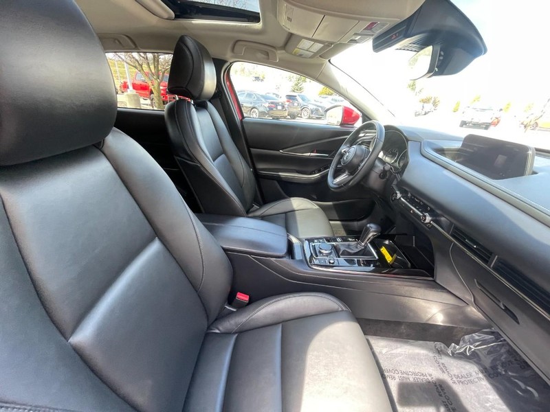Mazda CX-30 Vehicle Image 11