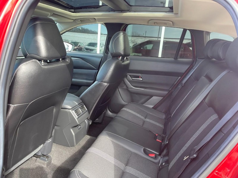 Mazda CX-50 Vehicle Image 15