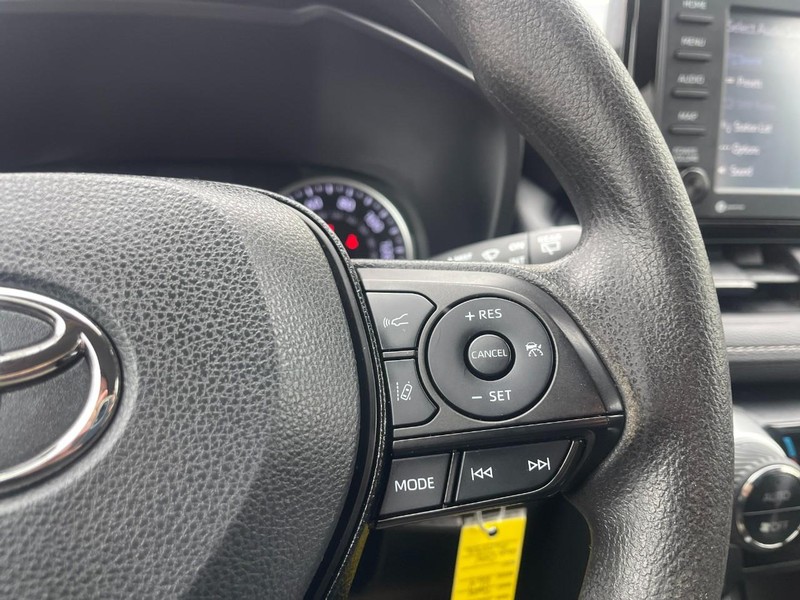 Toyota RAV4 Vehicle Image 22