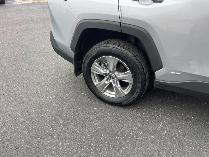 Toyota RAV4 Vehicle Image 08