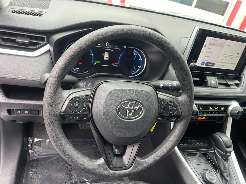 Toyota RAV4 Vehicle Image 21