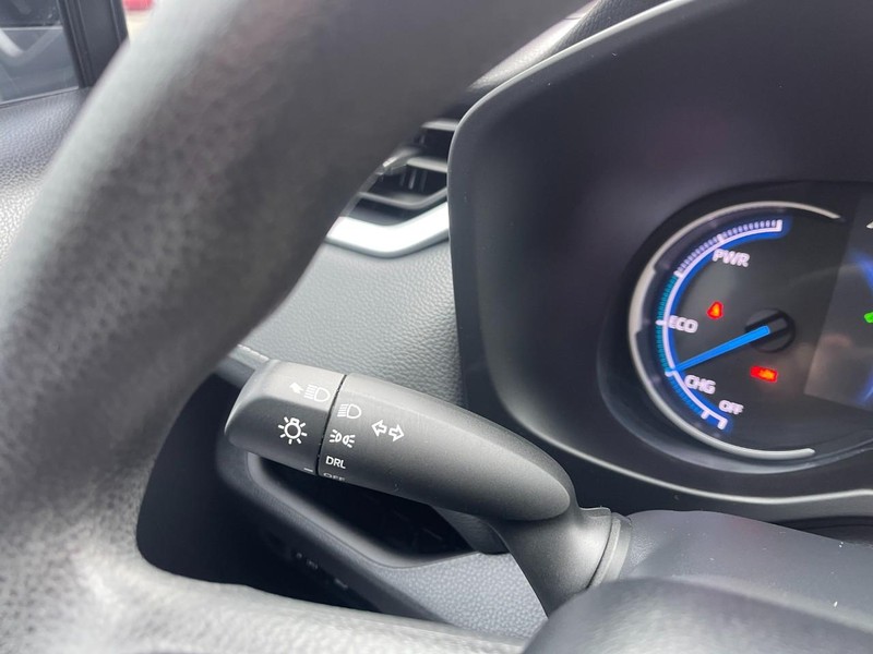 Toyota RAV4 Vehicle Image 24