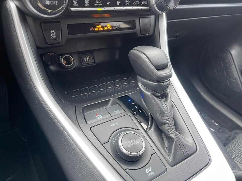 Toyota RAV4 Vehicle Image 27