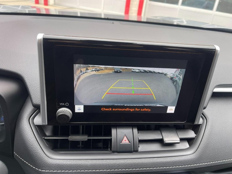 Toyota RAV4 Vehicle Image 30