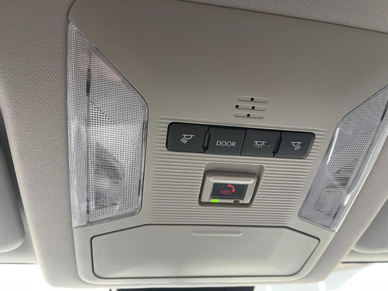 Toyota RAV4 Vehicle Image 31