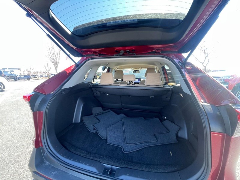 Toyota RAV4 Vehicle Image 11