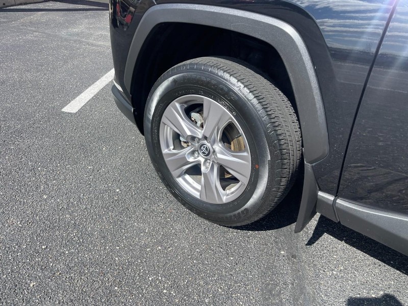 Toyota RAV4 Vehicle Image 06