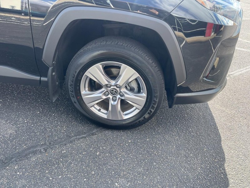 Toyota RAV4 Vehicle Image 08