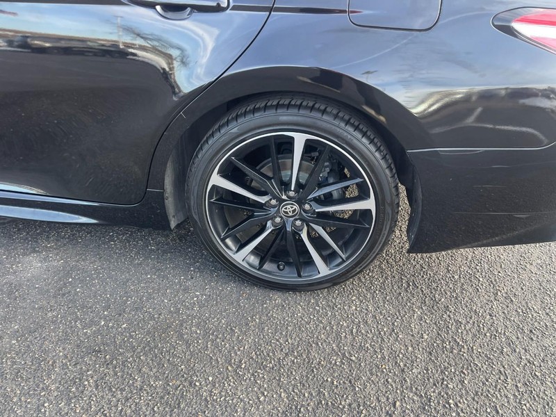 Toyota Camry Vehicle Image 05