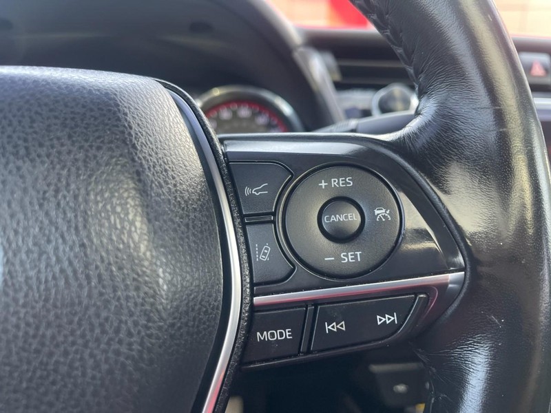 Toyota Camry Vehicle Image 20