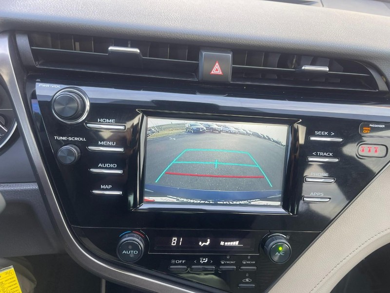 Toyota Camry Vehicle Image 30