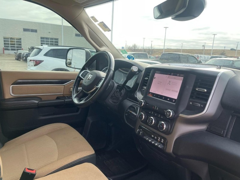 Ram 2500 Vehicle Image 02