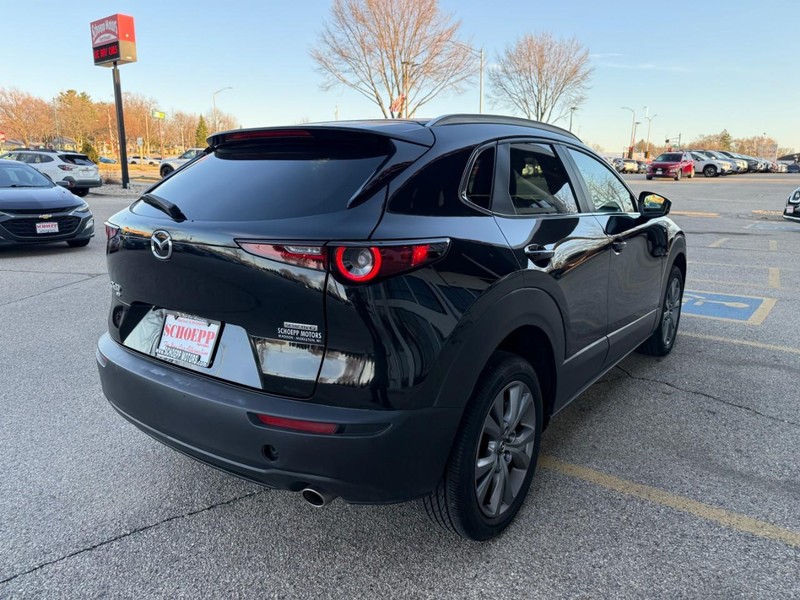 Mazda CX-30 Vehicle Image 09