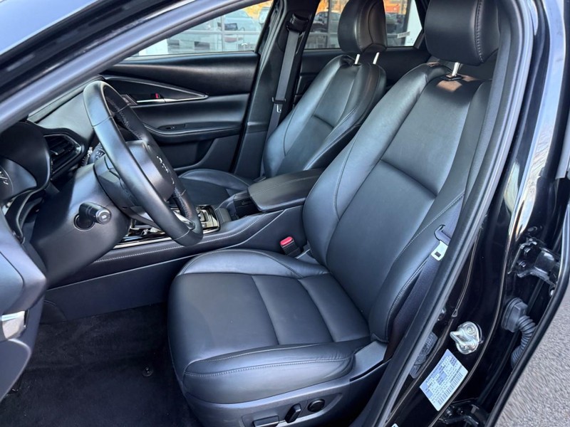 Mazda CX-30 Vehicle Image 17