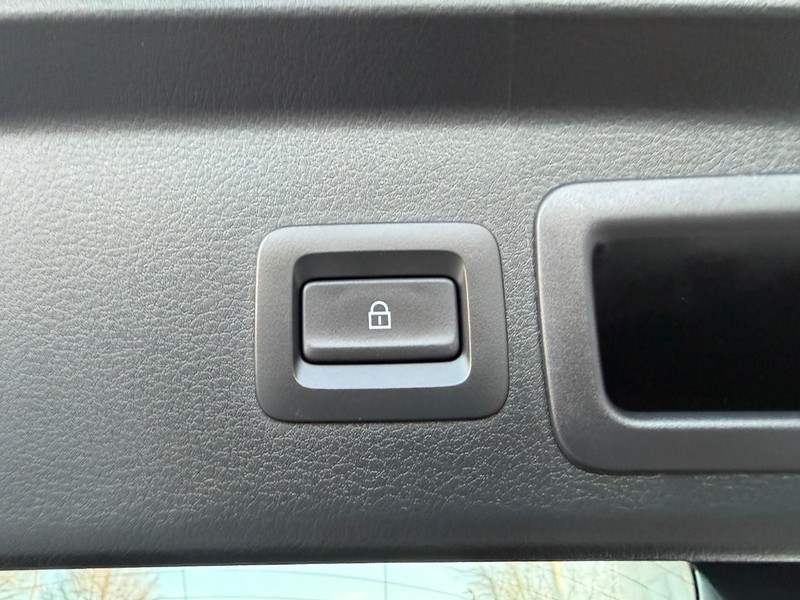 Mazda CX-30 Vehicle Image 23