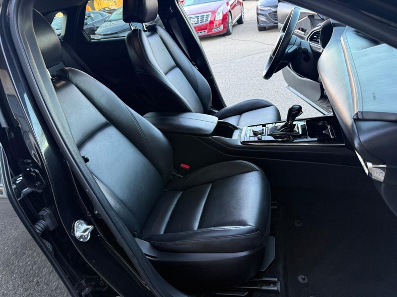 Mazda CX-30 Vehicle Image 26