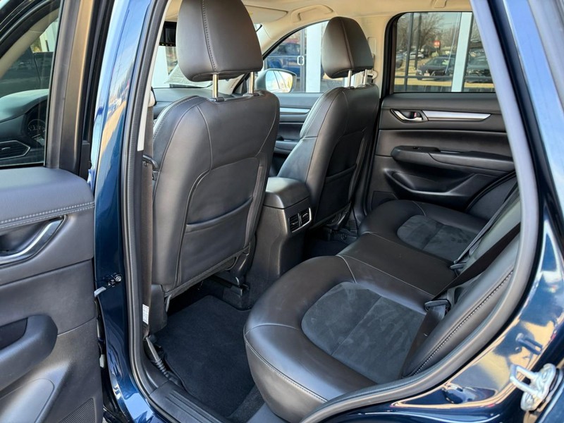 Mazda CX-5 Vehicle Image 12