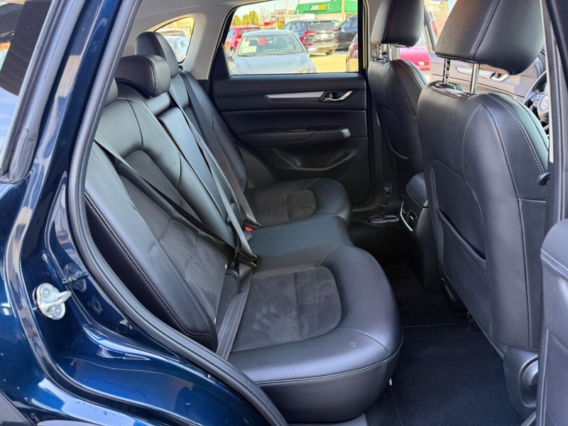 Mazda CX-5 Vehicle Image 15