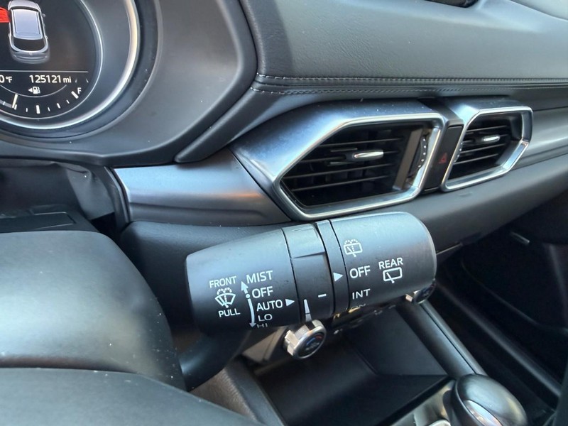 Mazda CX-5 Vehicle Image 24