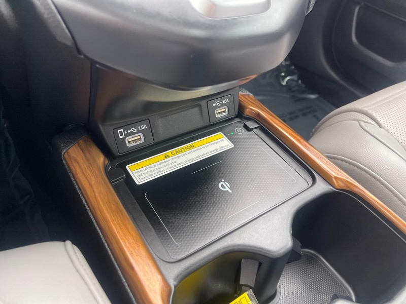 Honda CR-V Hybrid Vehicle Image 32