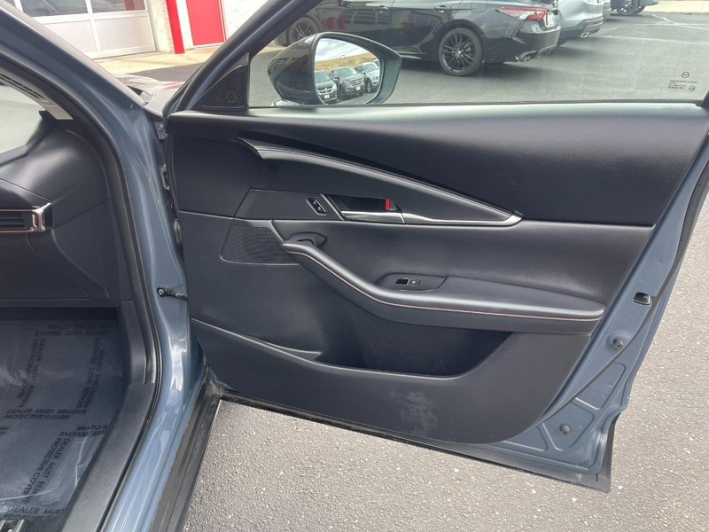 Mazda CX-30 Vehicle Image 09