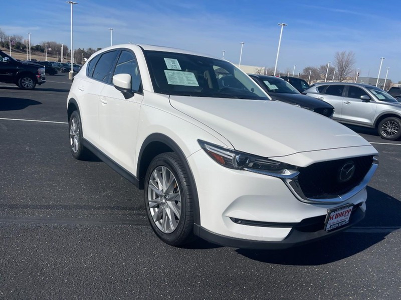 Mazda CX-5 Vehicle Image 02