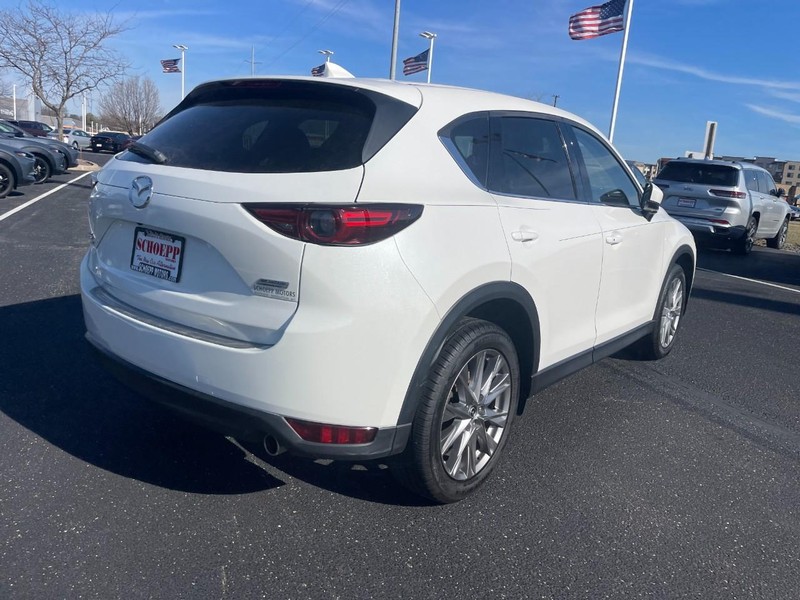 Mazda CX-5 Vehicle Image 03