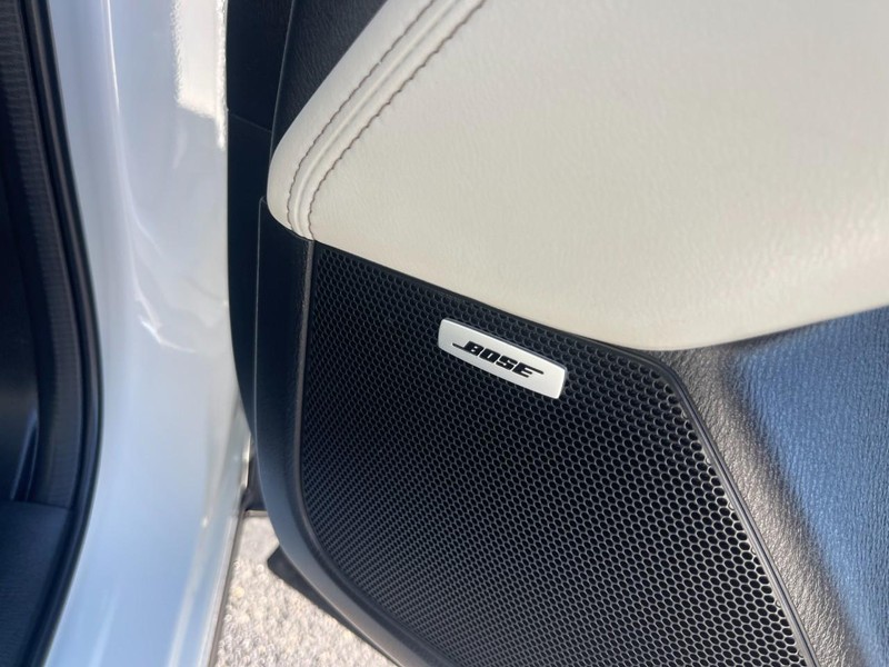 Mazda CX-5 Vehicle Image 14